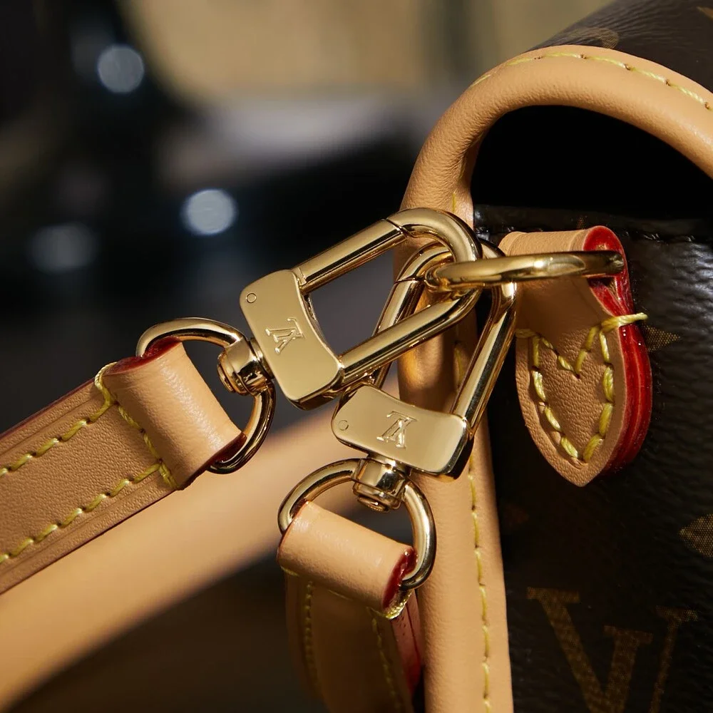 Louis Vuitton Crossbody Bag